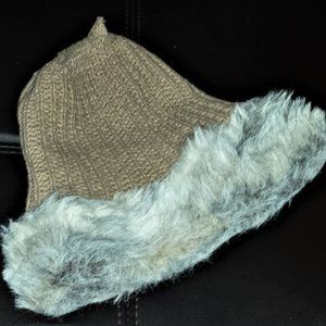 Ladies Winter Hat